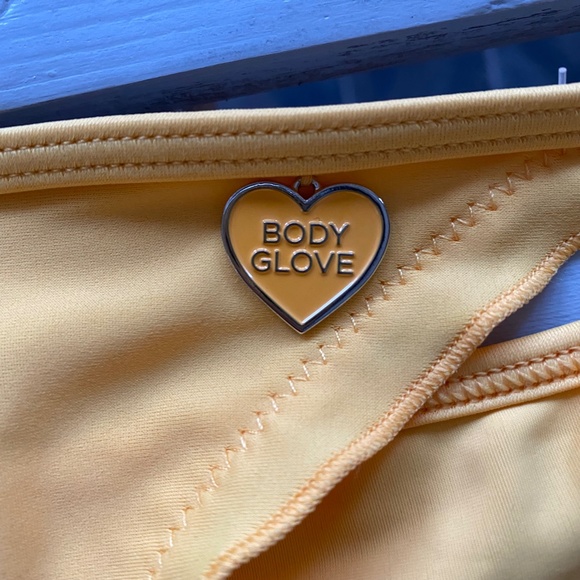 BODY GLOVE SMOOTHIES BIKINI SET - Picture 6 of 8